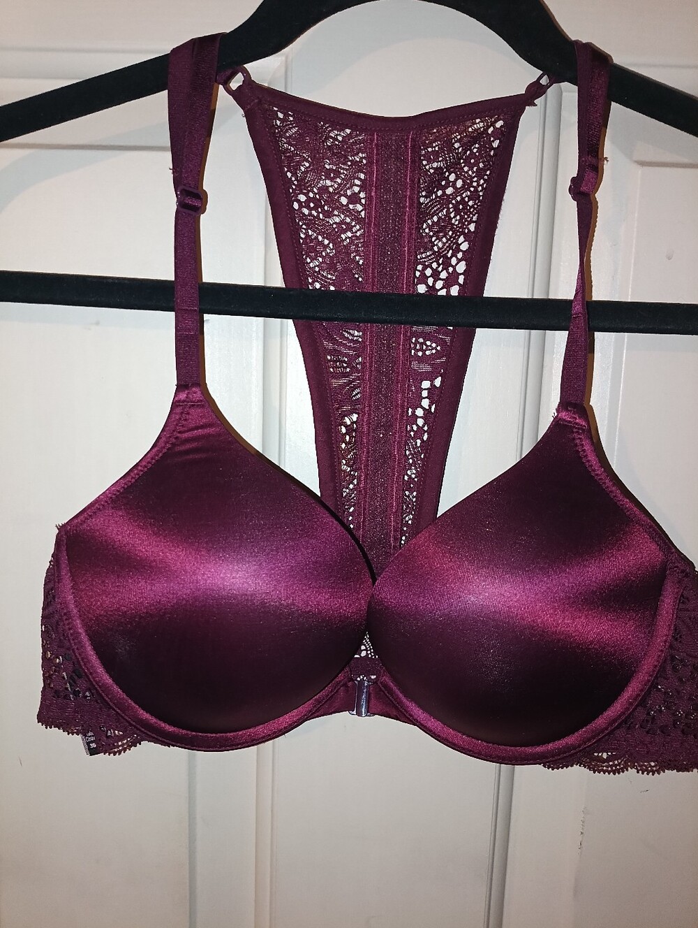 Victoria Secret Bombshell Plunge Racerback Bra Burgendy\ Wine 36A